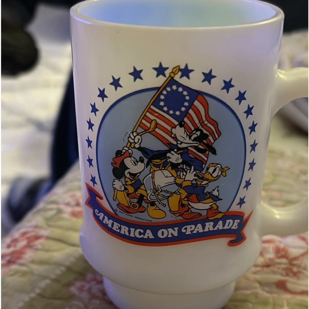 Bicentennial  America on Parade Mug